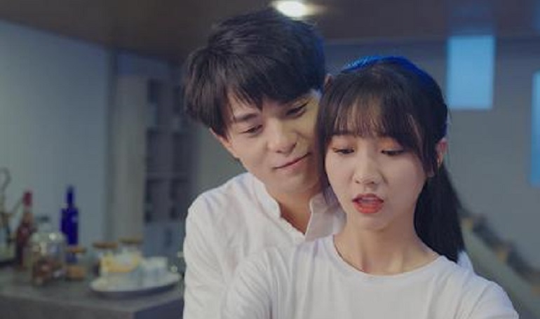 Thật Phiền, Ngày Nào Cũng Phải Yêu Đương (2023)