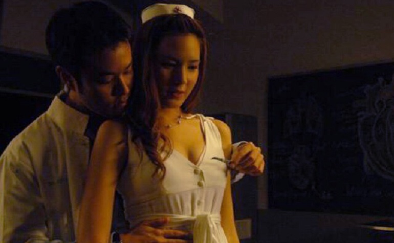 Nữ Y Tá Bệnh Hoạn